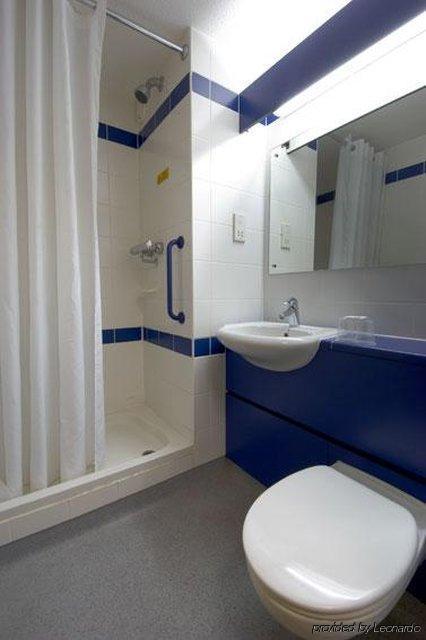 Travelodge Liverpool Central Buitenkant foto