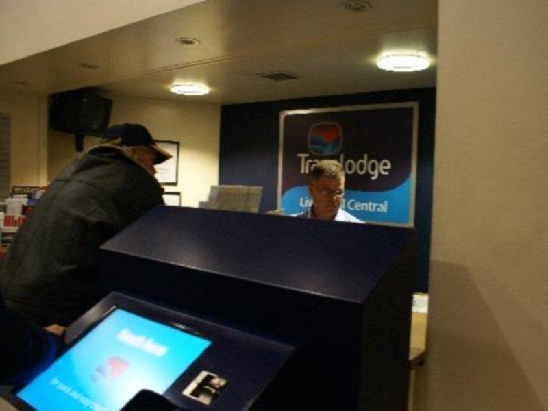 Travelodge Liverpool Central Buitenkant foto